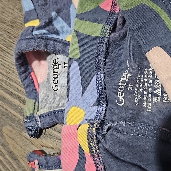 George | Toddler Girl Outfit Set | 3T - Picture 2 of 3